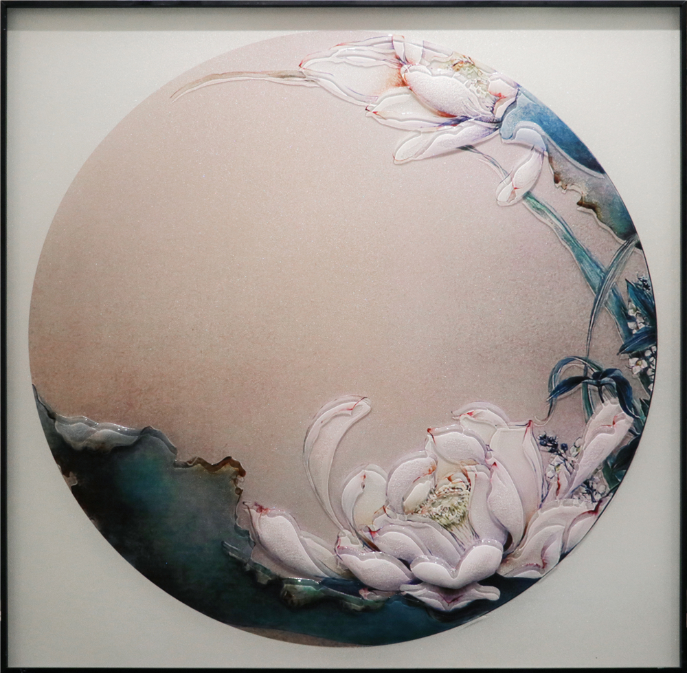 Pintura de vidrio con pájaros y flores hecha sobre vidrio ultra claro con bajo contenido de hierro